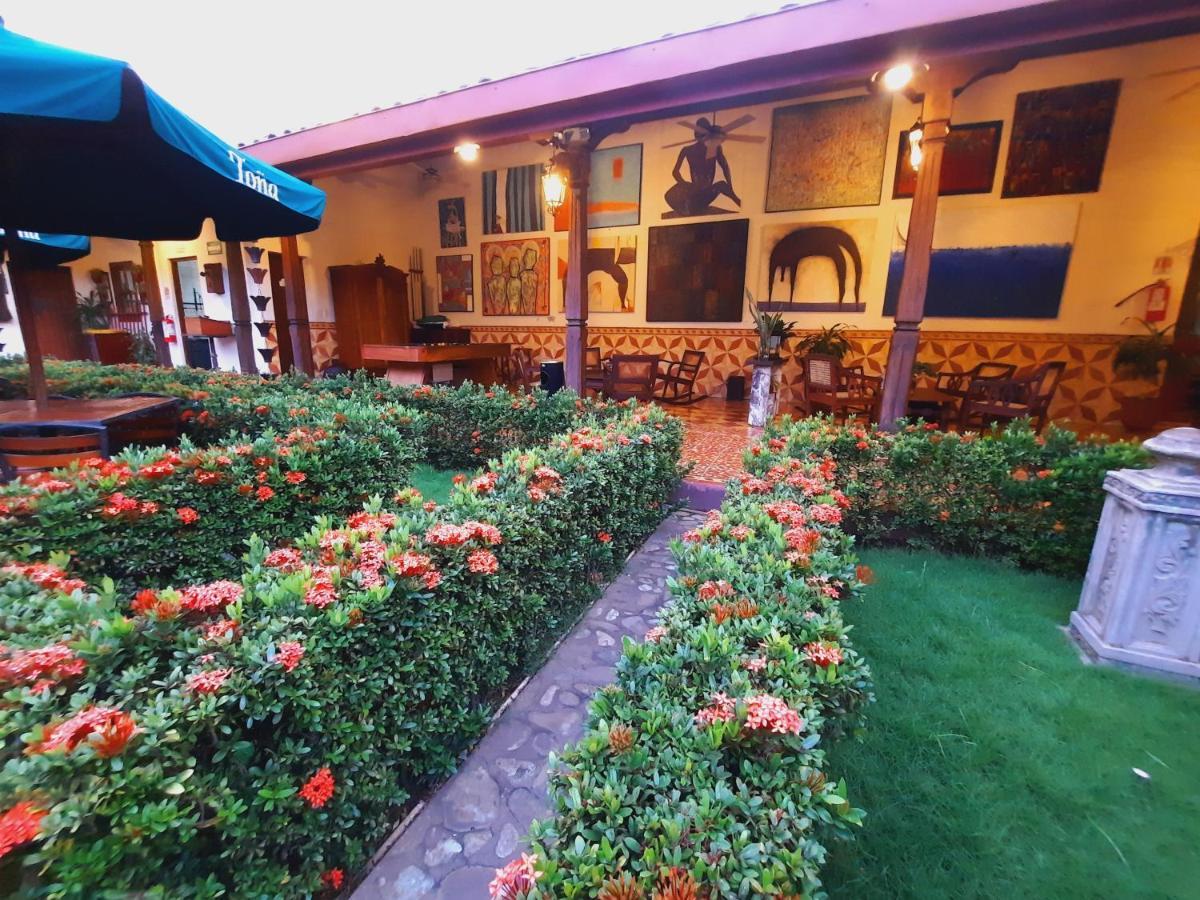 Hotel La Posada Del Doctor León Exterior foto