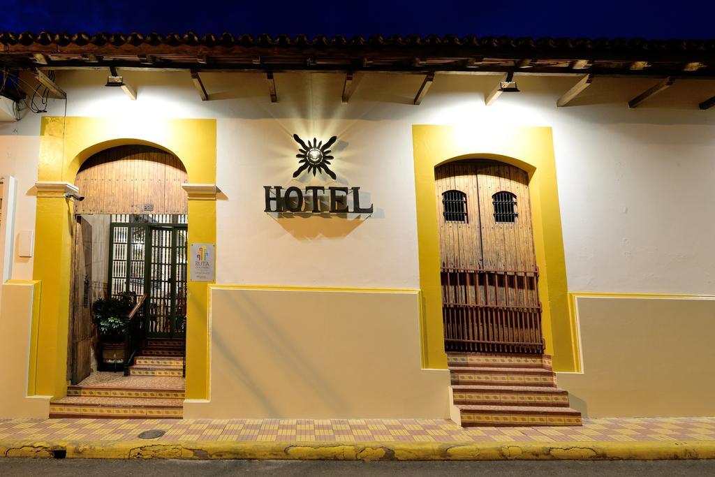 Hotel La Posada Del Doctor León Exterior foto